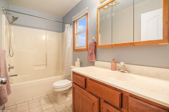 1924 Amboy Street, Dearborn Heights, MI 48127