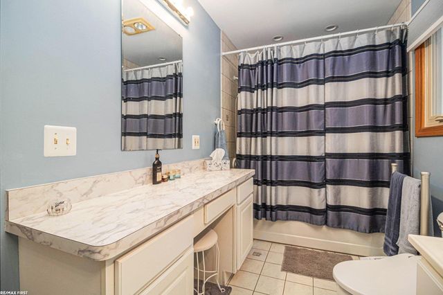 1924 Amboy Street, Dearborn Heights, MI 48127