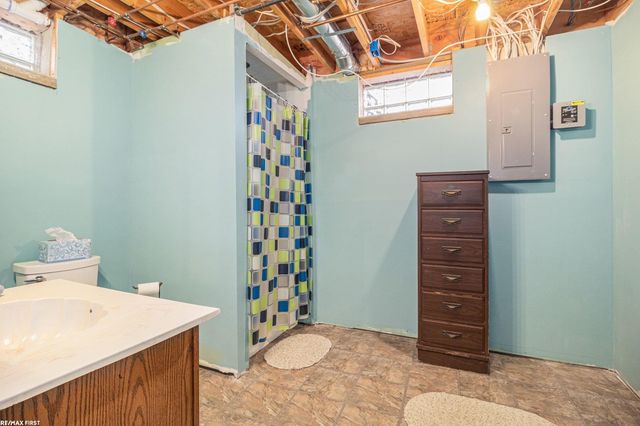 1924 Amboy Street, Dearborn Heights, MI 48127