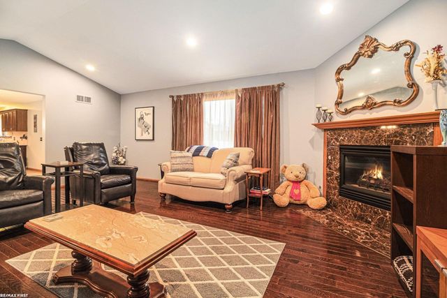 1924 Amboy Street, Dearborn Heights, MI 48127