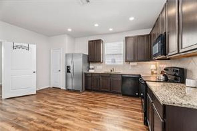980 Rice Drive, Bryan, TX 77803