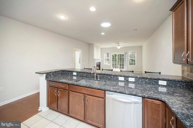 144 CASTLE HILL DR, Fredericksburg, VA 22406