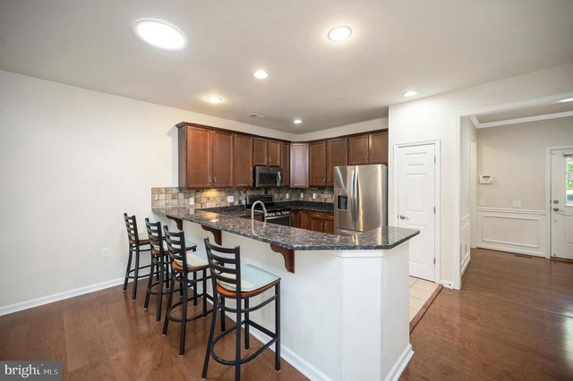 144 CASTLE HILL DR, Fredericksburg, VA 22406