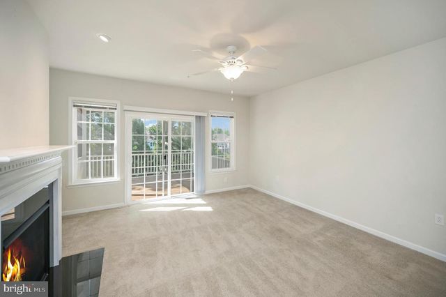 144 CASTLE HILL DR, Fredericksburg, VA 22406