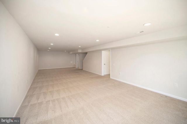 144 CASTLE HILL DR, Fredericksburg, VA 22406