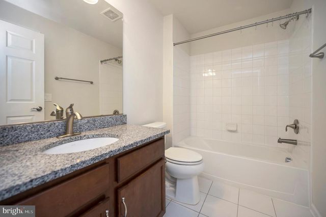 144 CASTLE HILL DR, Fredericksburg, VA 22406