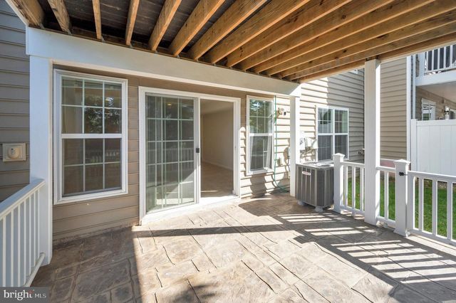 144 CASTLE HILL DR, Fredericksburg, VA 22406
