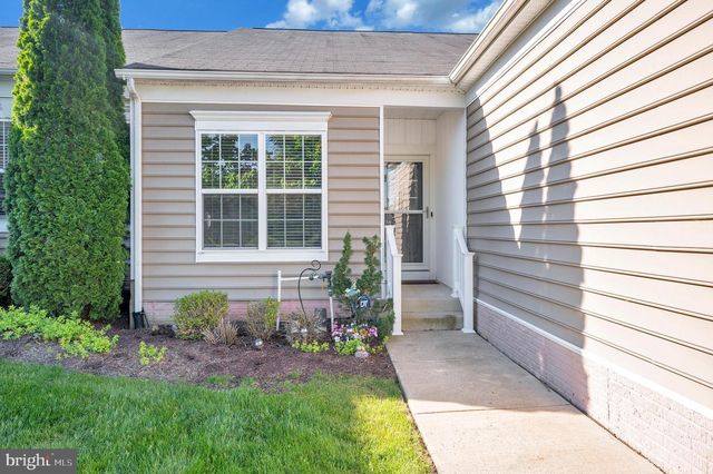 144 CASTLE HILL DR, Fredericksburg, VA 22406