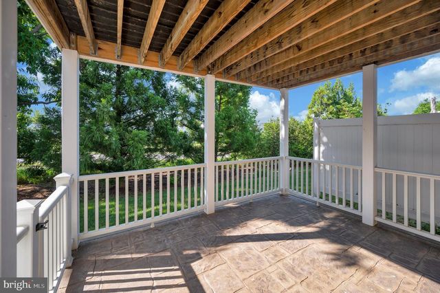 144 CASTLE HILL DR, Fredericksburg, VA 22406