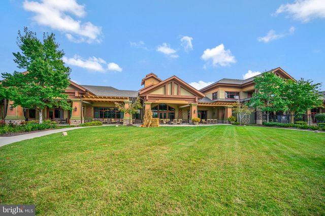 144 CASTLE HILL DR, Fredericksburg, VA 22406