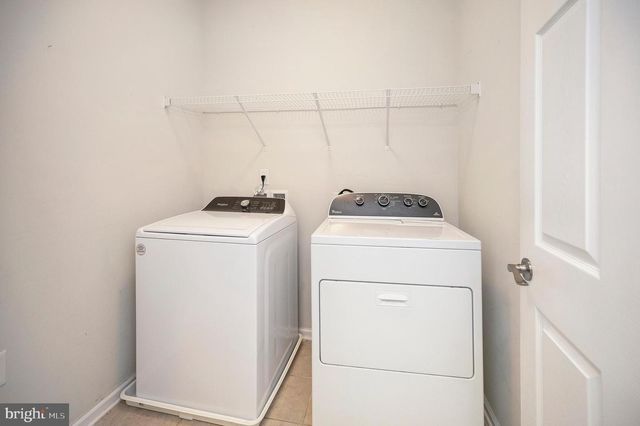 144 CASTLE HILL DR, Fredericksburg, VA 22406
