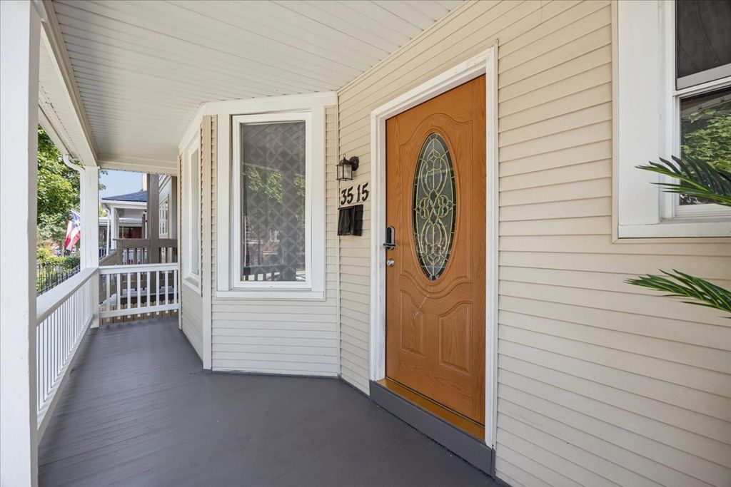 3515 W School Street, Chicago, IL 60618 — photo 2