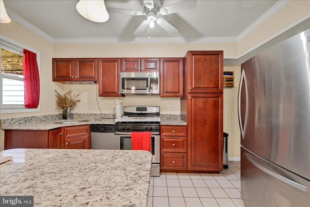 3222 WALLFORD DR, Baltimore, MD 21222