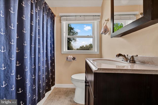 3222 WALLFORD DR, Baltimore, MD 21222