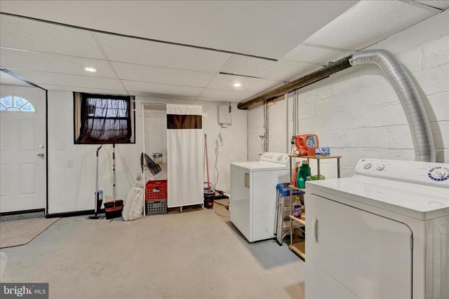 3222 WALLFORD DR, Baltimore, MD 21222