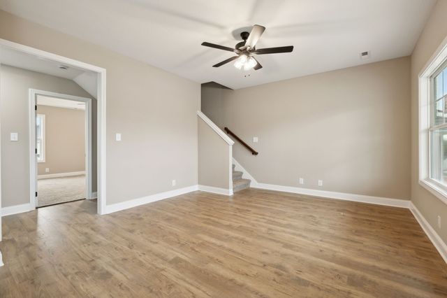 1009 Tufnel Dr, Clarksville, TN 37040