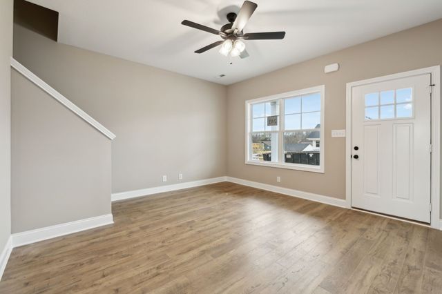 1009 Tufnel Dr, Clarksville, TN 37040