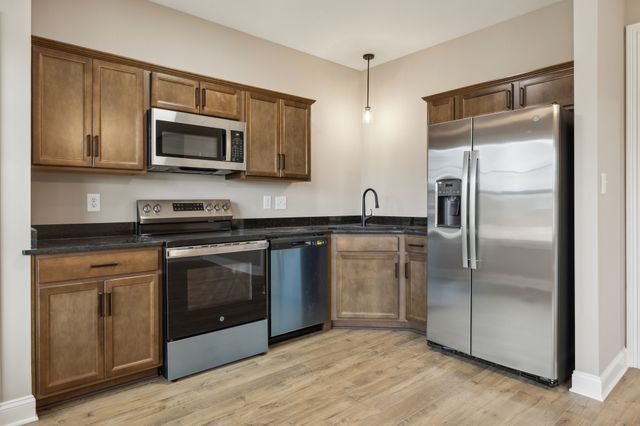 1009 Tufnel Dr, Clarksville, TN 37040
