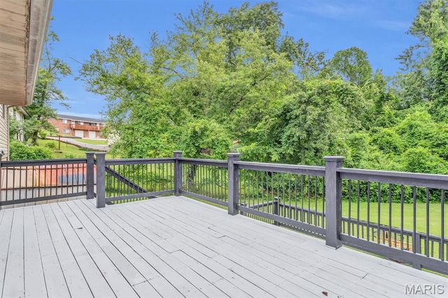 156 Ron De Le, Arnold, MO 63010