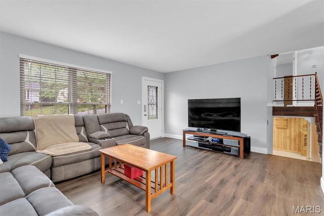 156 Ron De Le, Arnold, MO 63010