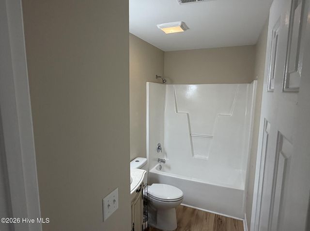 6910 Daybreak Lane, Wilmington, NC 28411