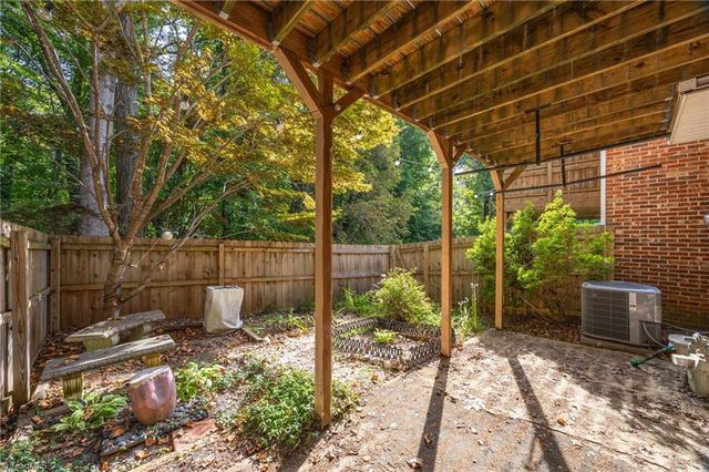 14 Brandy Court, Greensboro, NC 27409