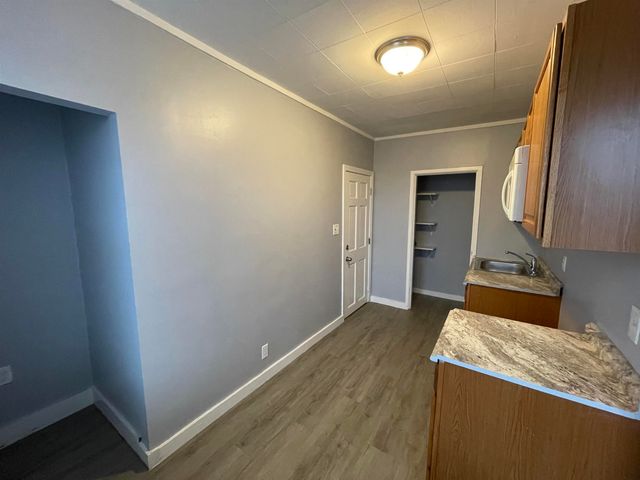 66 Orange Street, Manchester, NH 03104