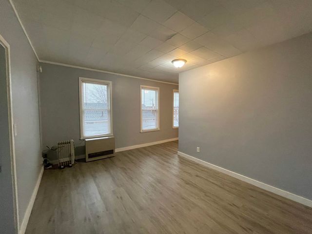 66 Orange Street, Manchester, NH 03104