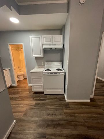 66 Orange Street, Manchester, NH 03104