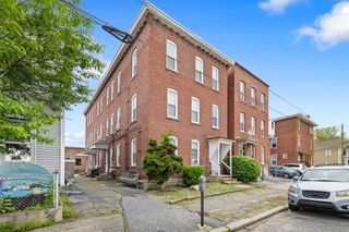 66 Orange Street, Manchester, NH 03104