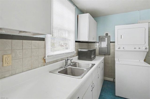 7531 Yorktown DR, Norfolk, VA 23505