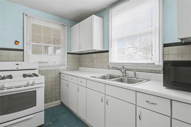 7531 Yorktown DR, Norfolk, VA 23505