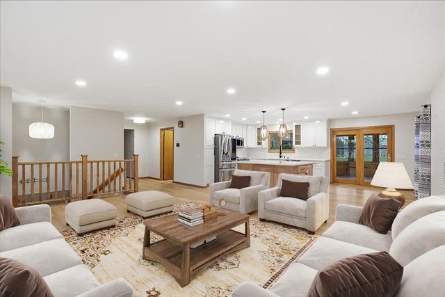 5566 Mary Lake Road, Waunakee, WI 53597