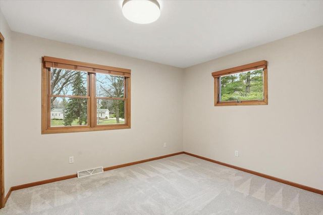 5566 Mary Lake Road, Waunakee, WI 53597