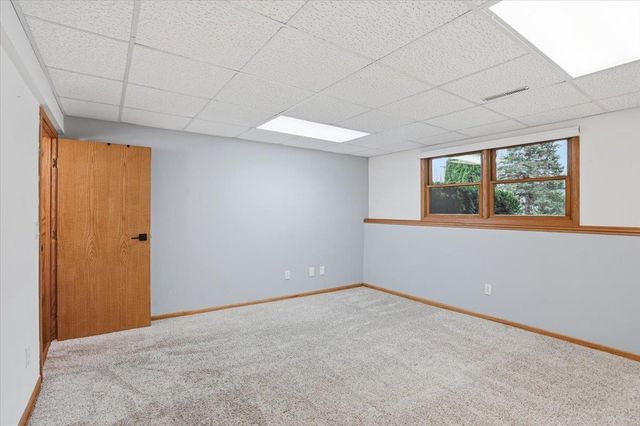 5566 Mary Lake Road, Waunakee, WI 53597