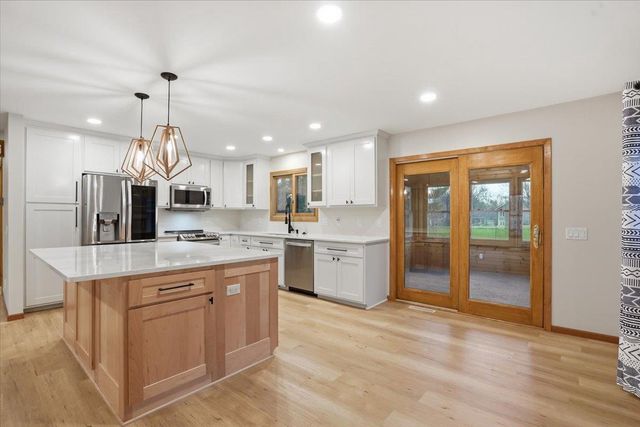 5566 Mary Lake Road, Waunakee, WI 53597