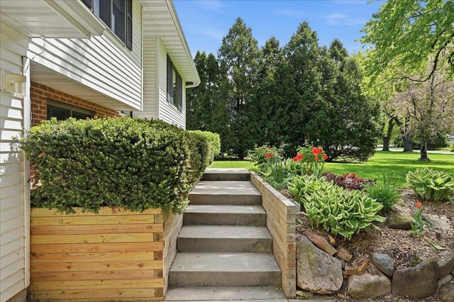 5566 Mary Lake Road, Waunakee, WI 53597