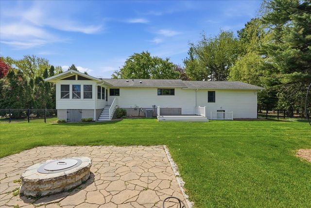 5566 Mary Lake Road, Waunakee, WI 53597