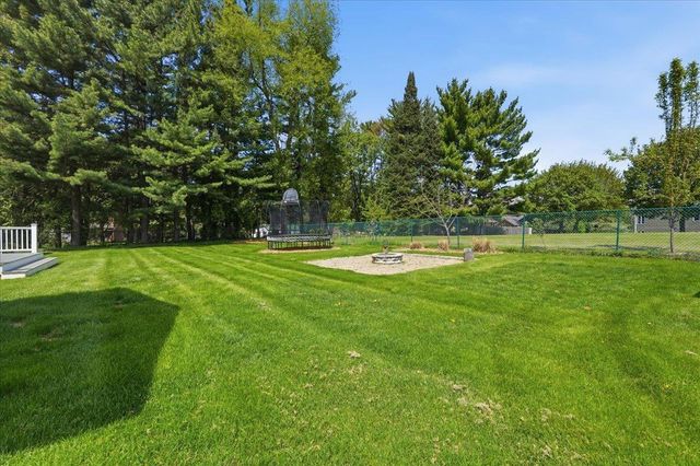 5566 Mary Lake Road, Waunakee, WI 53597