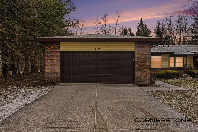 2158 Ter Van Drive NE, Grand Rapids, MI 49505