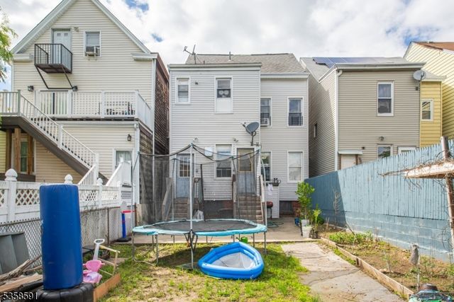 264 N 8Th St, Prospect Park Boro, NJ 07508