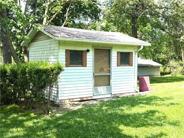 151 Huntingdon Rd, South Huntingdon, PA 15695