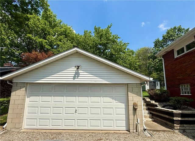 151 Huntingdon Rd, South Huntingdon, PA 15695