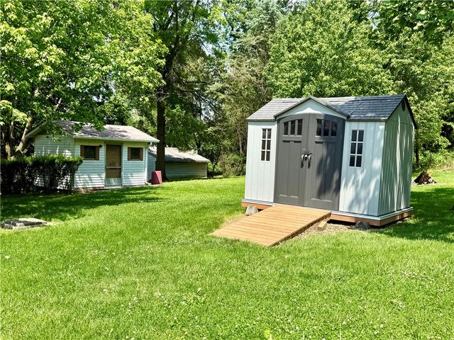 151 Huntingdon Rd, South Huntingdon, PA 15695