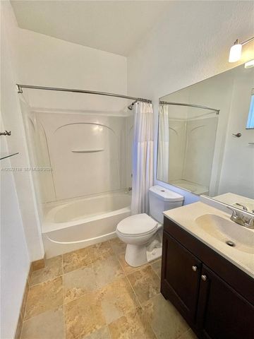 6912 NW 179th St 2043, Hialeah, FL 33015