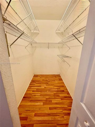 6912 NW 179th St 2043, Hialeah, FL 33015
