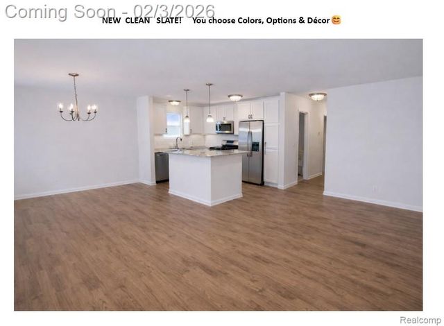 295 Whispering Pines Drive 20, Fenton, MI 48430