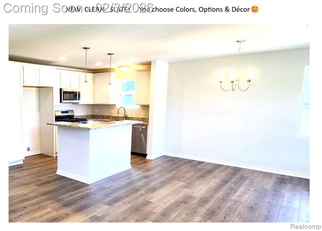 295 Whispering Pines Drive 20, Fenton, MI 48430