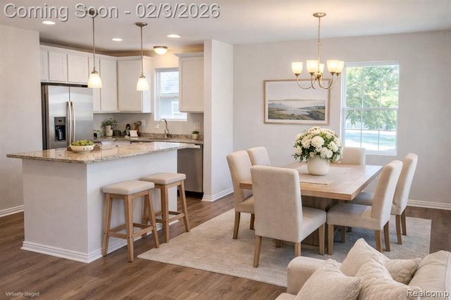 295 Whispering Pines Drive 20, Fenton, MI 48430