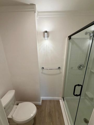 1885 Diamond St. 2-211, San Diego, CA 92109